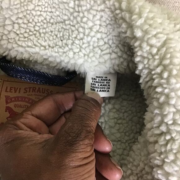 Levis Original Sherpa lined trucker denim Jacket  Kids Sz Lrg/ Wm  Sz Sm  EUC - Picture 8 of 10